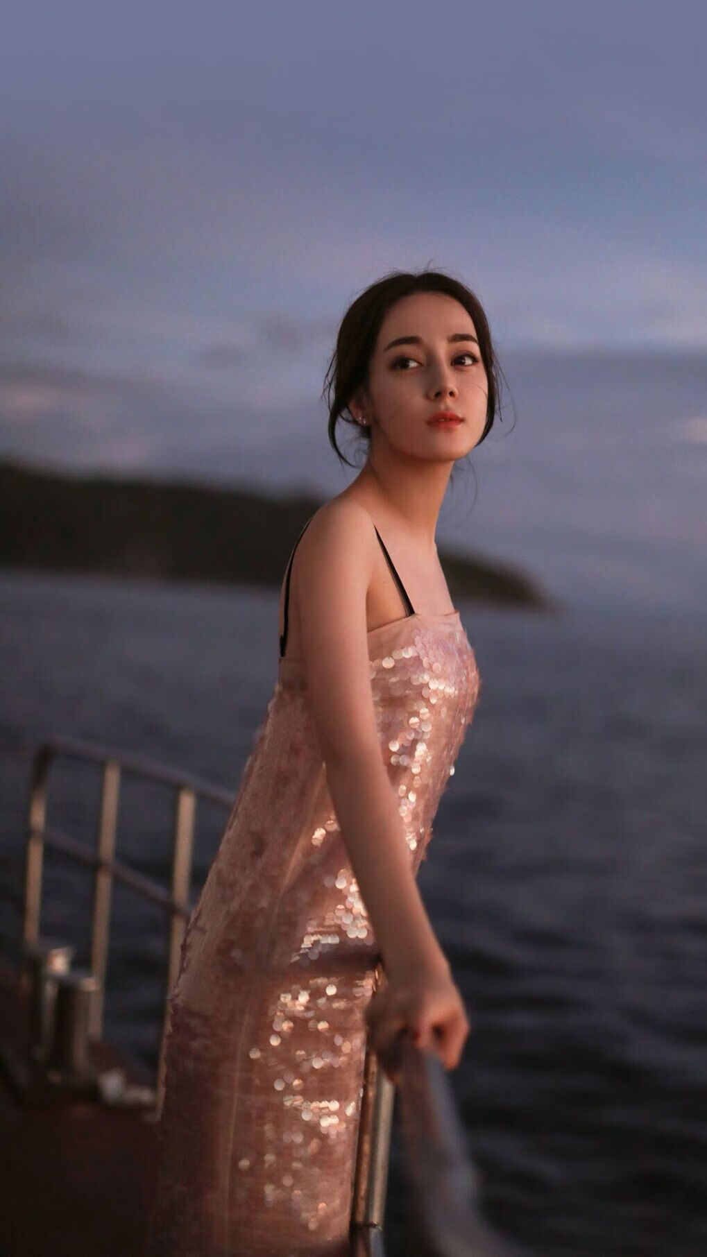 开云体育官方网入口-库里：手起“远射”，引爆全联盟的战术革新！，库里超远投球