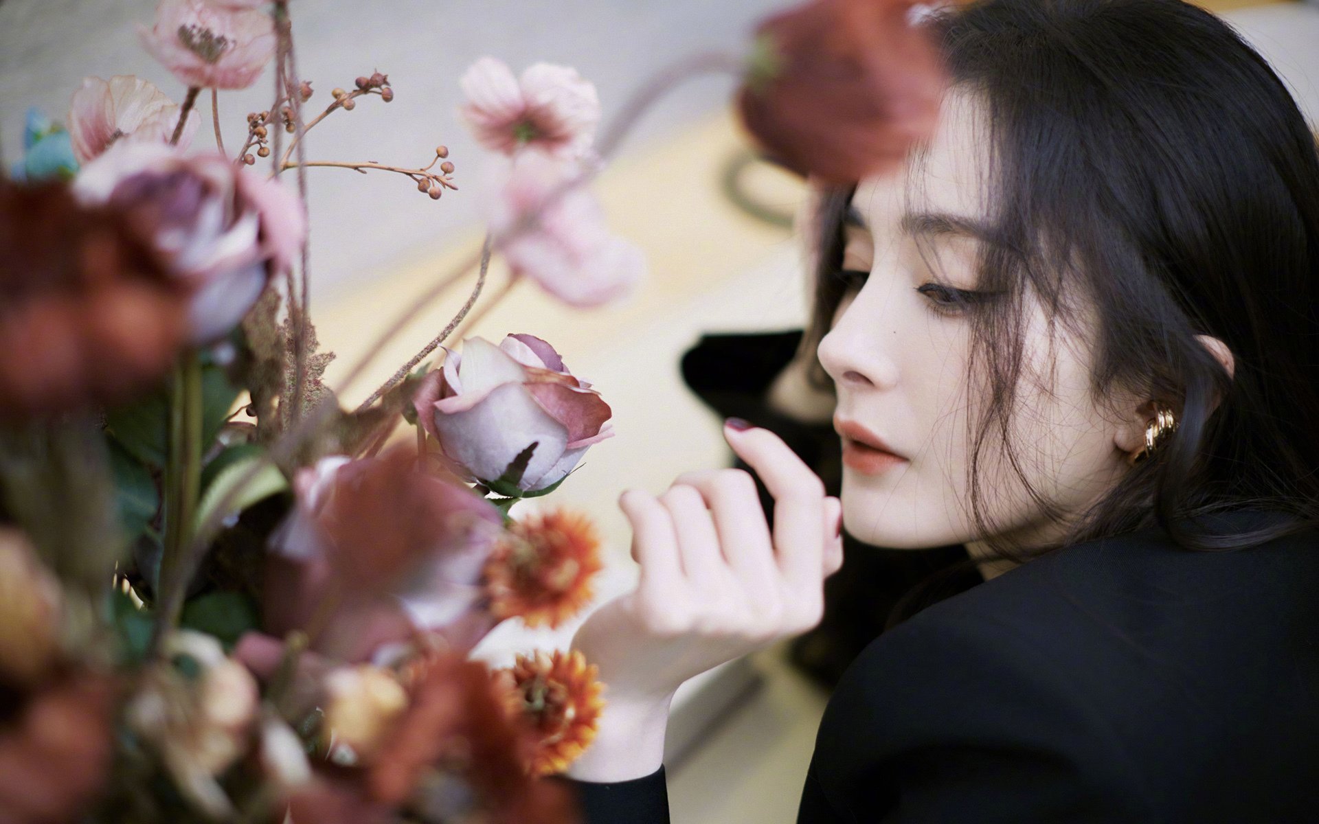 开yun体育-意大利骑手拉里萨·保利斯在2024年巴黎奥运会盛装舞步比赛中以“Luna”马匹获得第七名，展现出色表现。